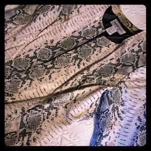 New port news animal print jacket